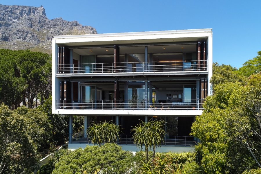 To Let 4 Bedroom Property for Rent in Higgovale Western Cape
